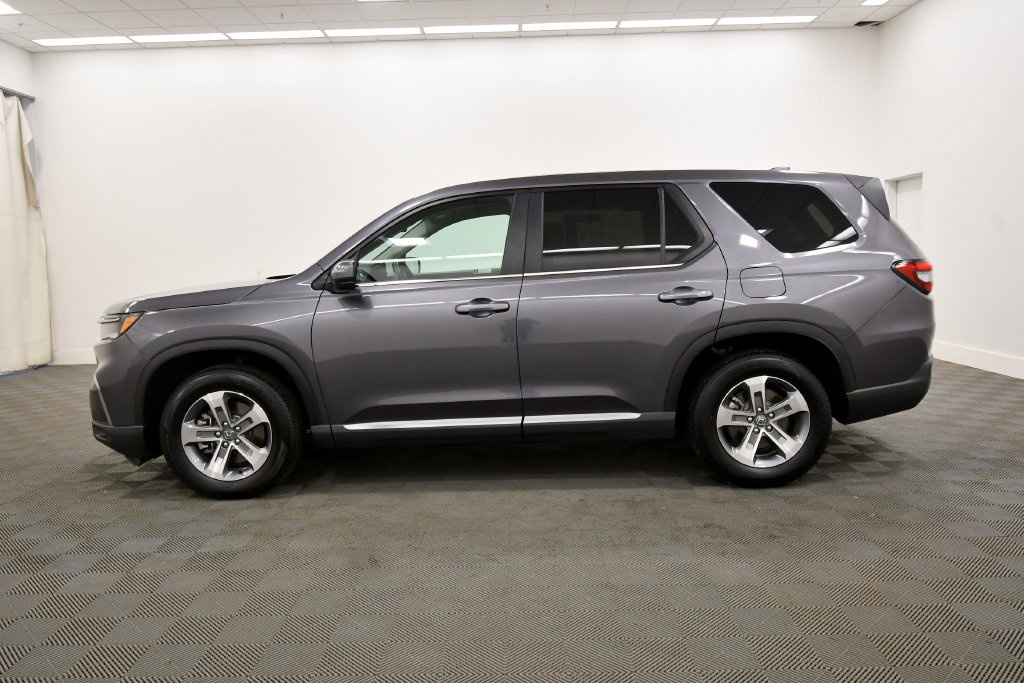 Certified 2025 Honda Pilot EX-L image 4