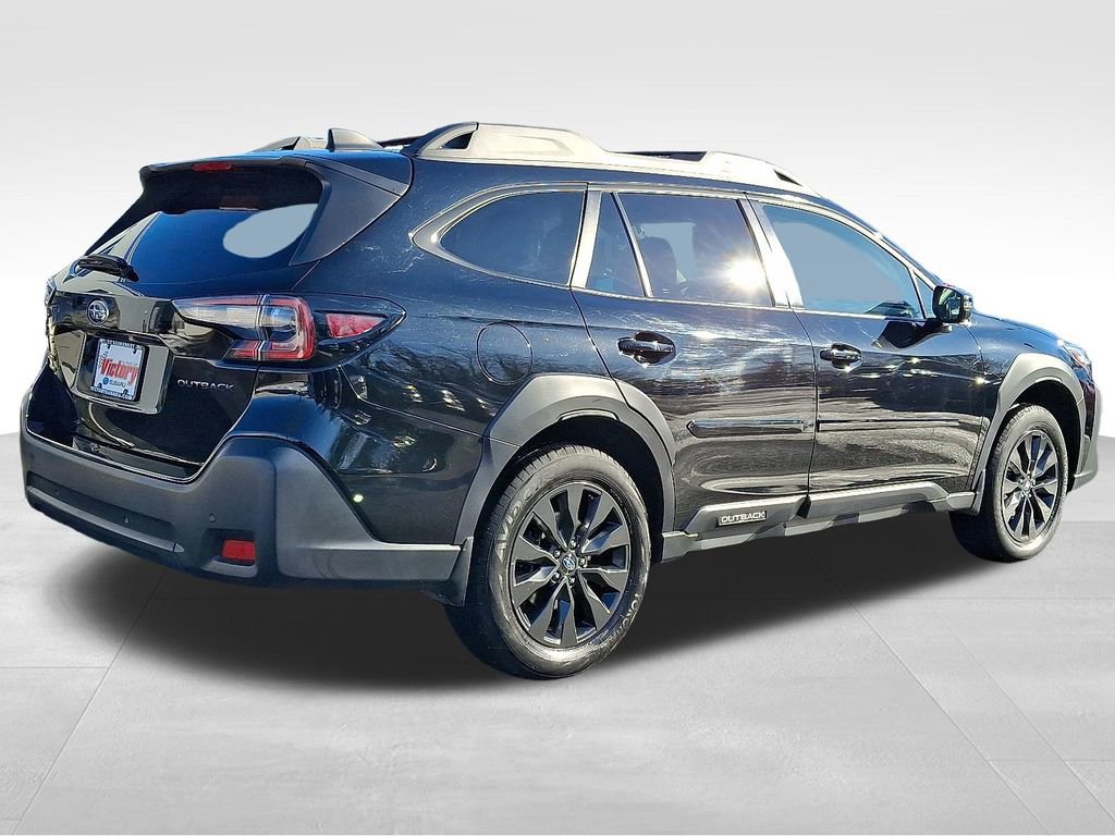Used 2023 Subaru Outback Onyx Edition image 6