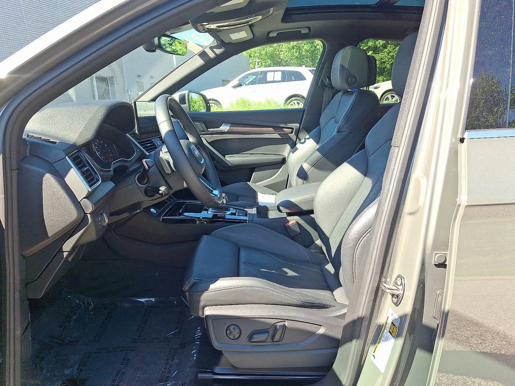 Certified 2023 Audi Q5 2.0T Premium w/ Convenience Package AWD/4WD image 14
