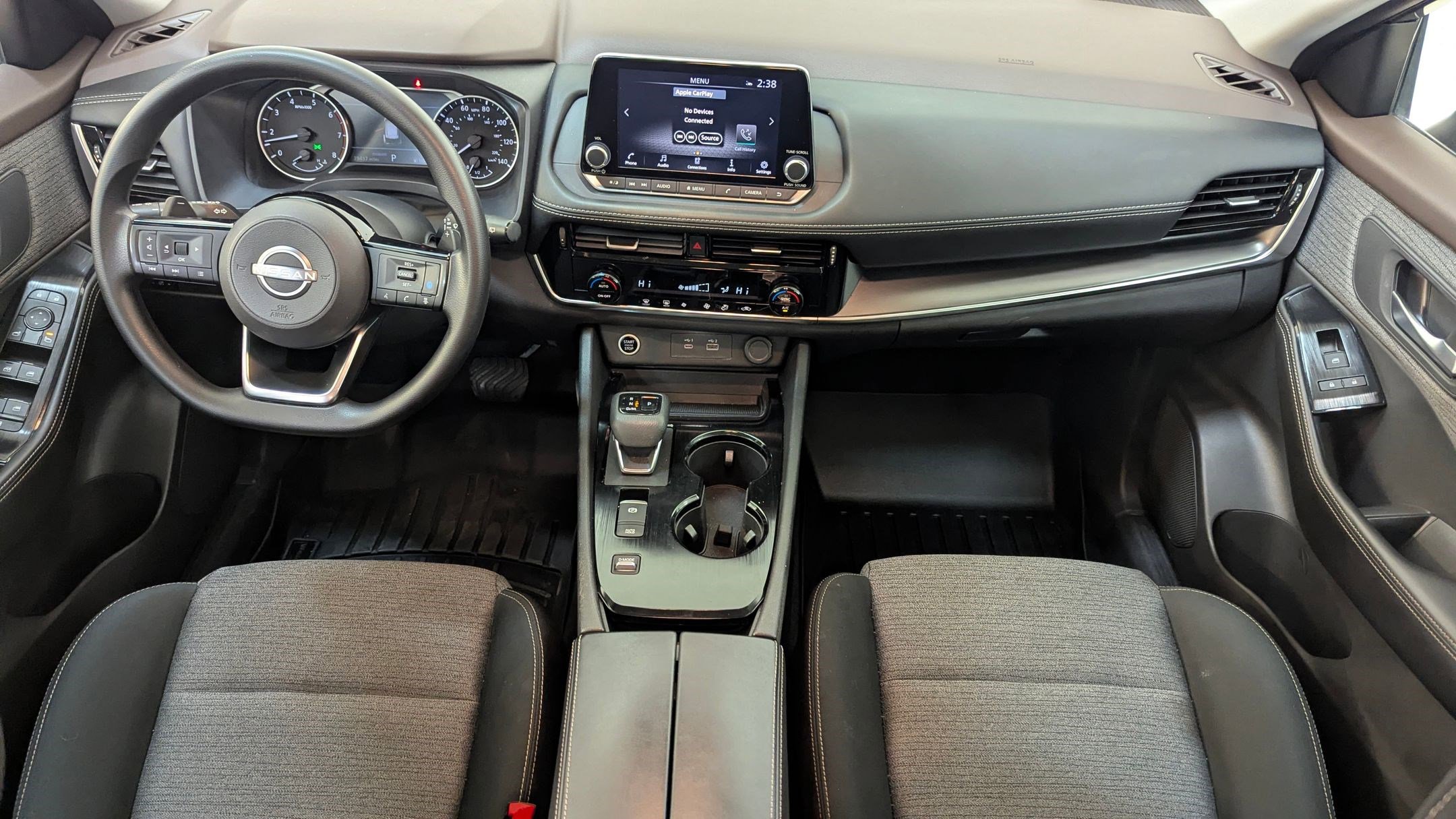 Used 2022 Nissan Rogue SV image 15