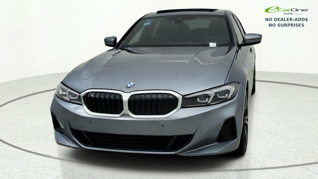 Used 2023 BMW 330i Sedan w/ Driving Assistance Package RWD image 4