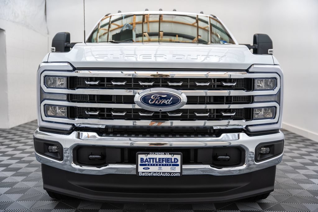 New 2026 Ford F250 XLT w/ XLT Premium Package AWD/4WD image 2