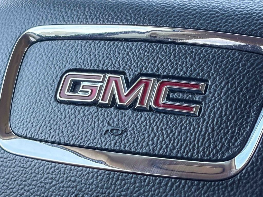 Used 2020 GMC Canyon SLE w/ Driver Alert Package image 22