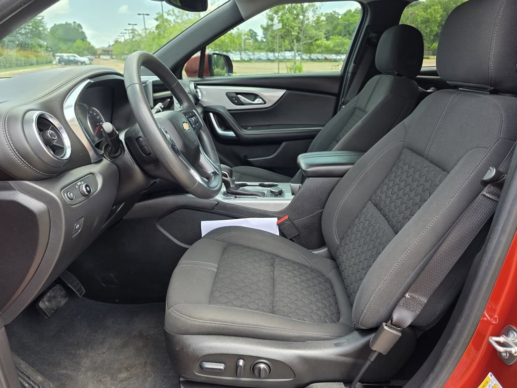 Used 2022 Chevrolet Blazer LT FWD image 27