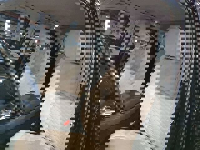 Used 2021 Land Rover Discovery Sport S image 22