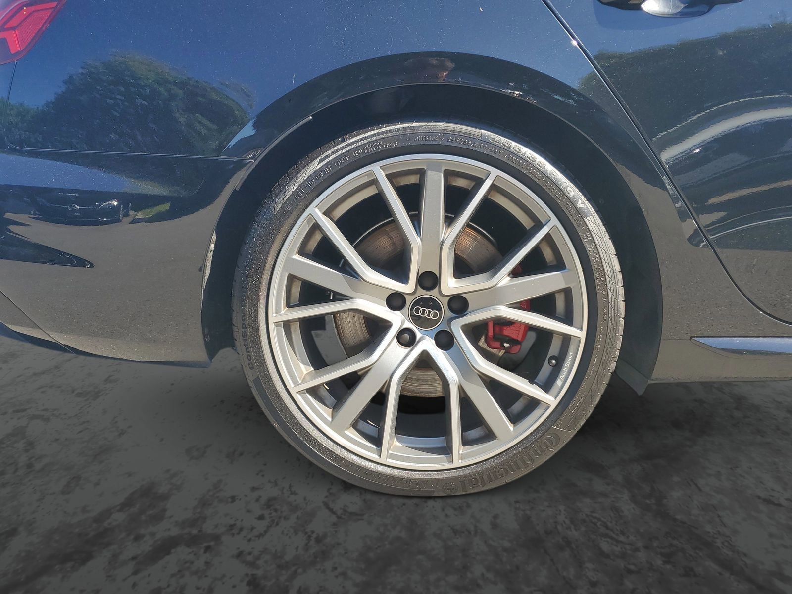 Used 2023 Audi S4 Premium Plus w/ Premium Plus Package AWD/4WD image 5