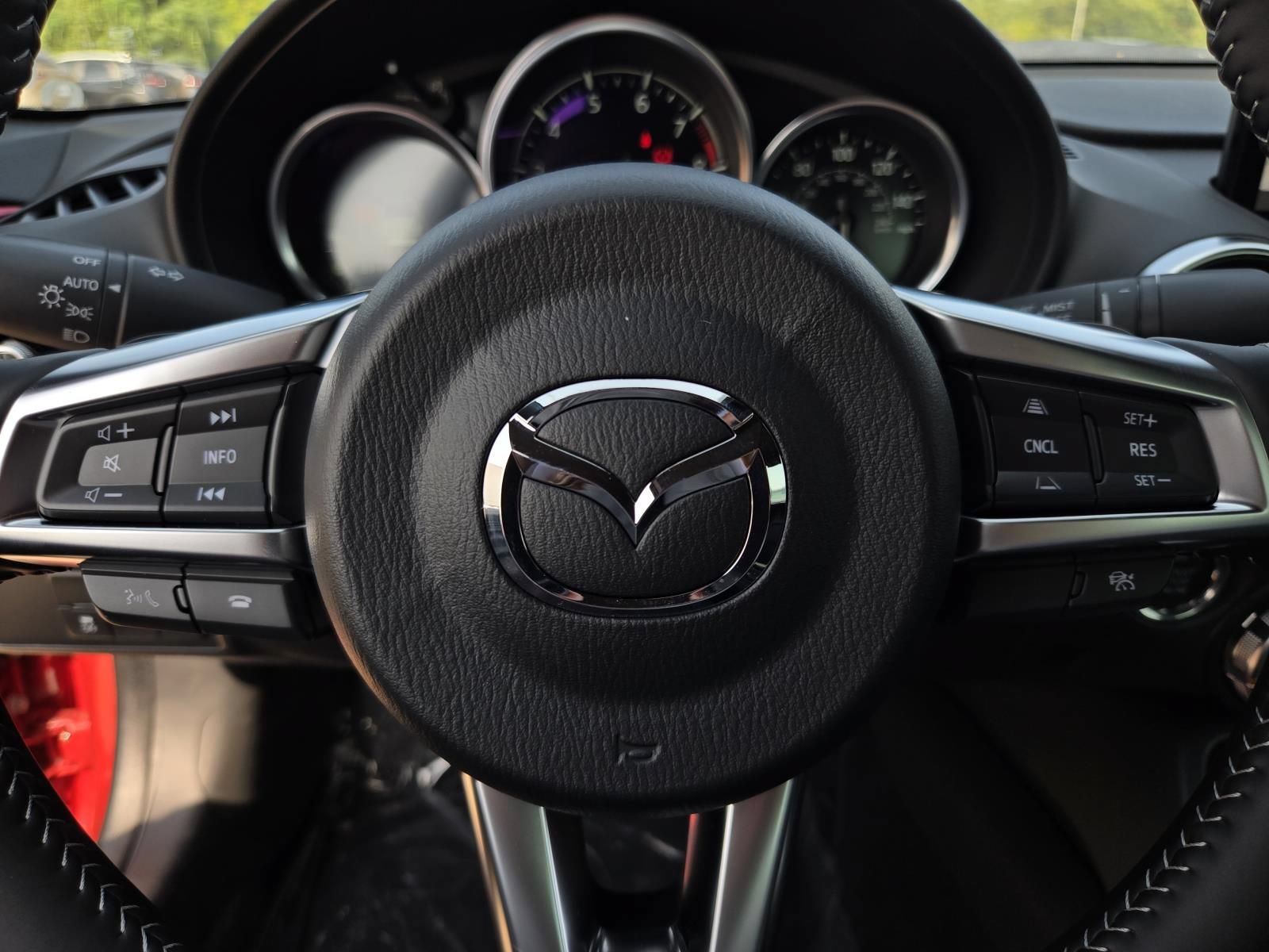 New 2026 MAZDA MX-5 Miata RF Grand Touring RWD image 27
