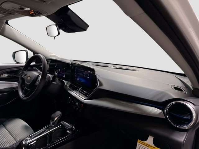 New 2026 Chevrolet Trax LT image 30