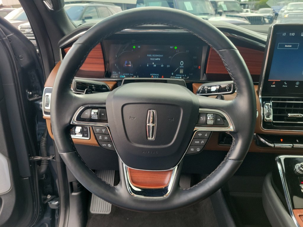Certified 2024 Lincoln Navigator L Reserve AWD/4WD image 23