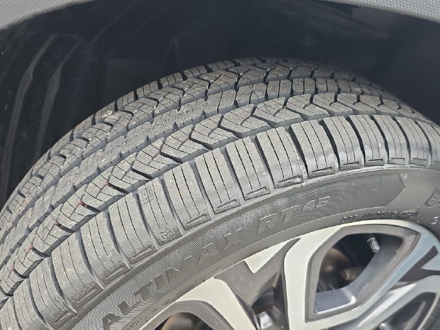 Used 2023 Subaru Ascent Touring AWD/4WD image 27