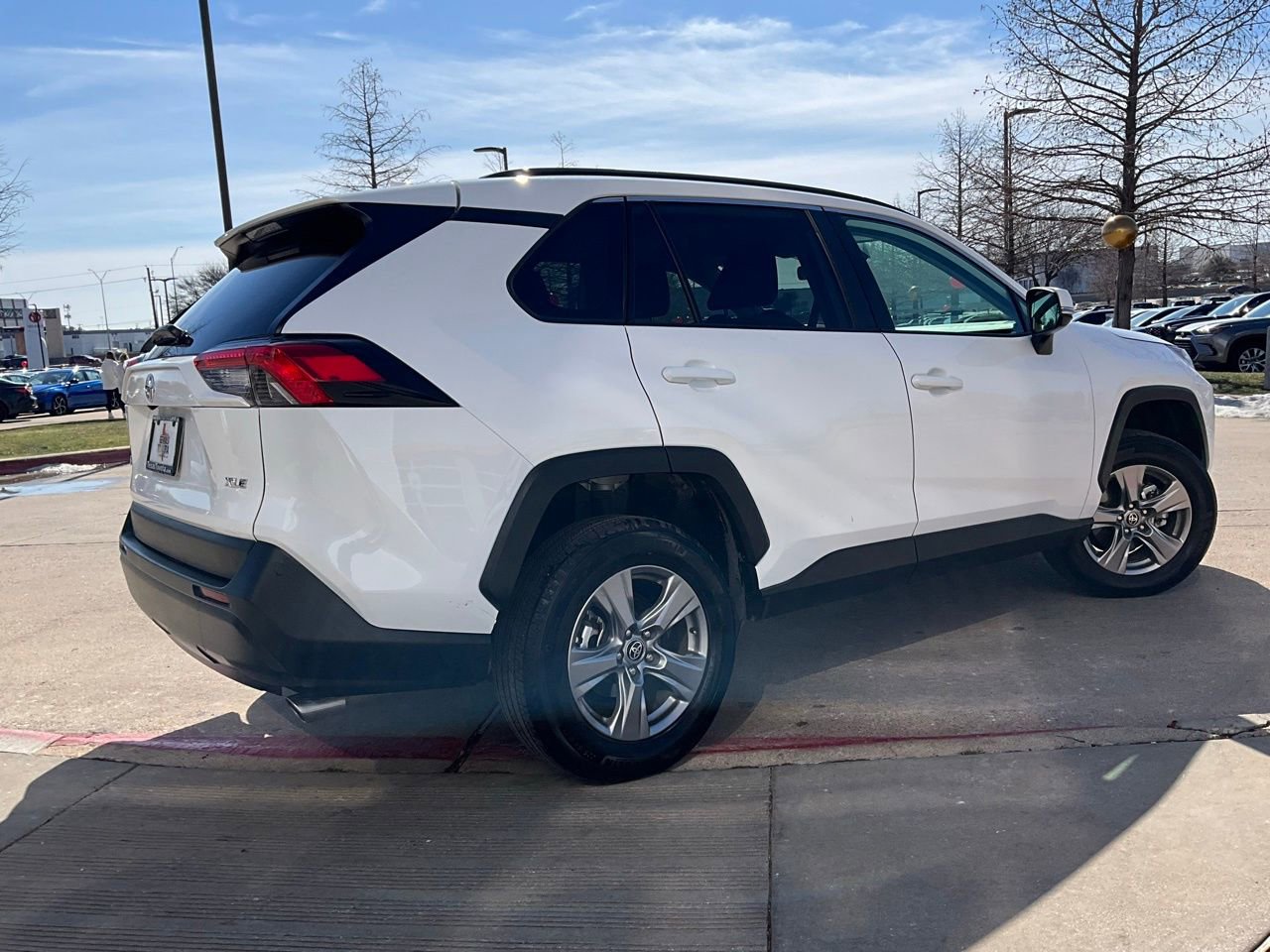 Used 2025 Toyota RAV4 XLE image 6