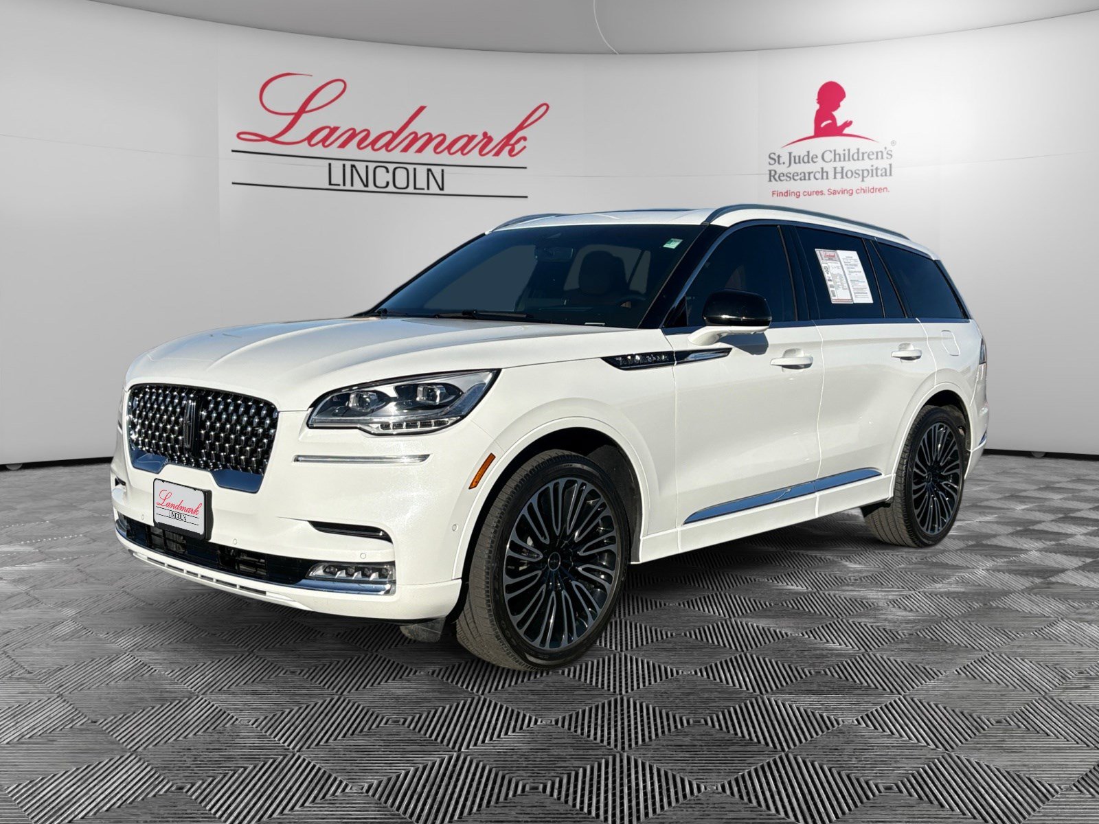 Certified 2023 Lincoln Aviator Black Label w/ Dynamic Handling Package