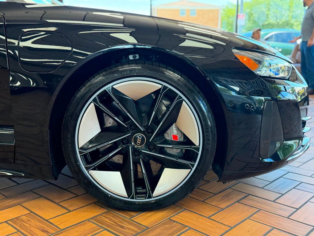 Used 2024 Audi RS e-tron GT w/ Carbon Performance Package AWD/4WD image 14