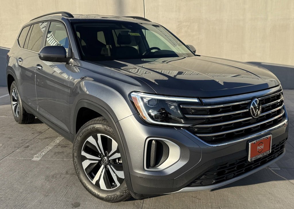 Used 2025 Volkswagen Atlas SE