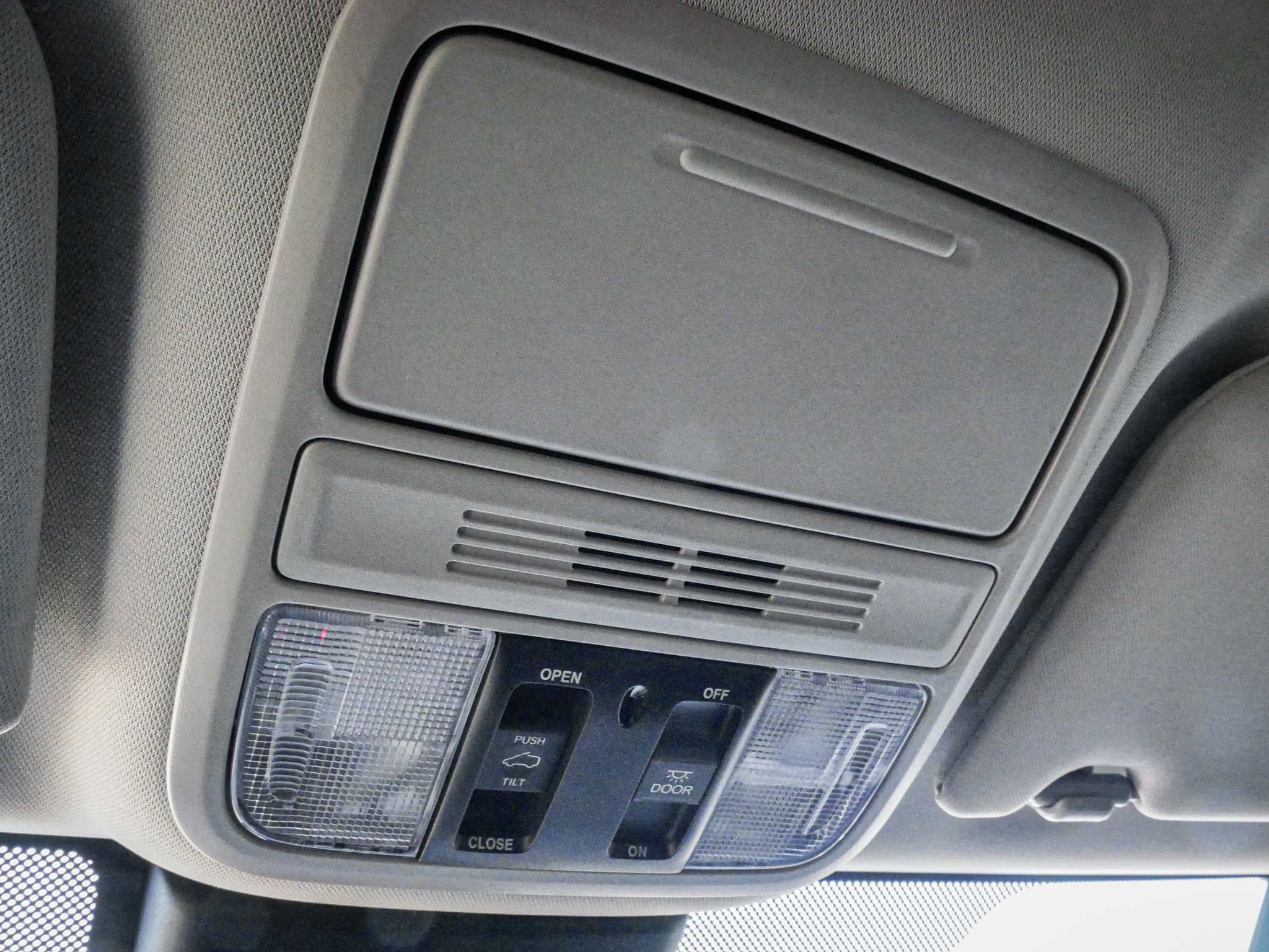 Certified 2025 Honda Odyssey Touring image 27