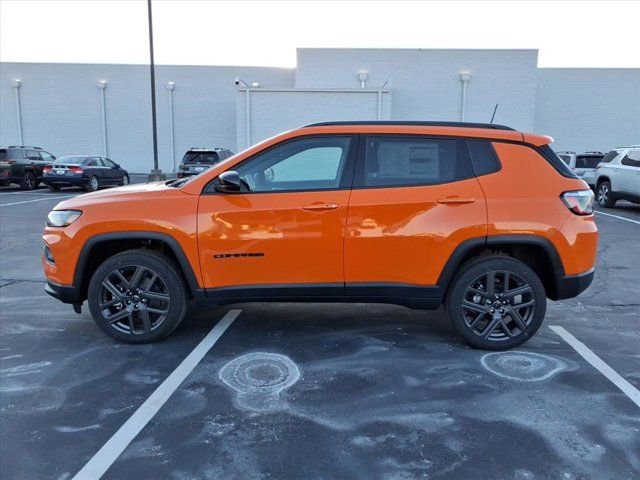 New 2026 Jeep Compass Latitude image 3