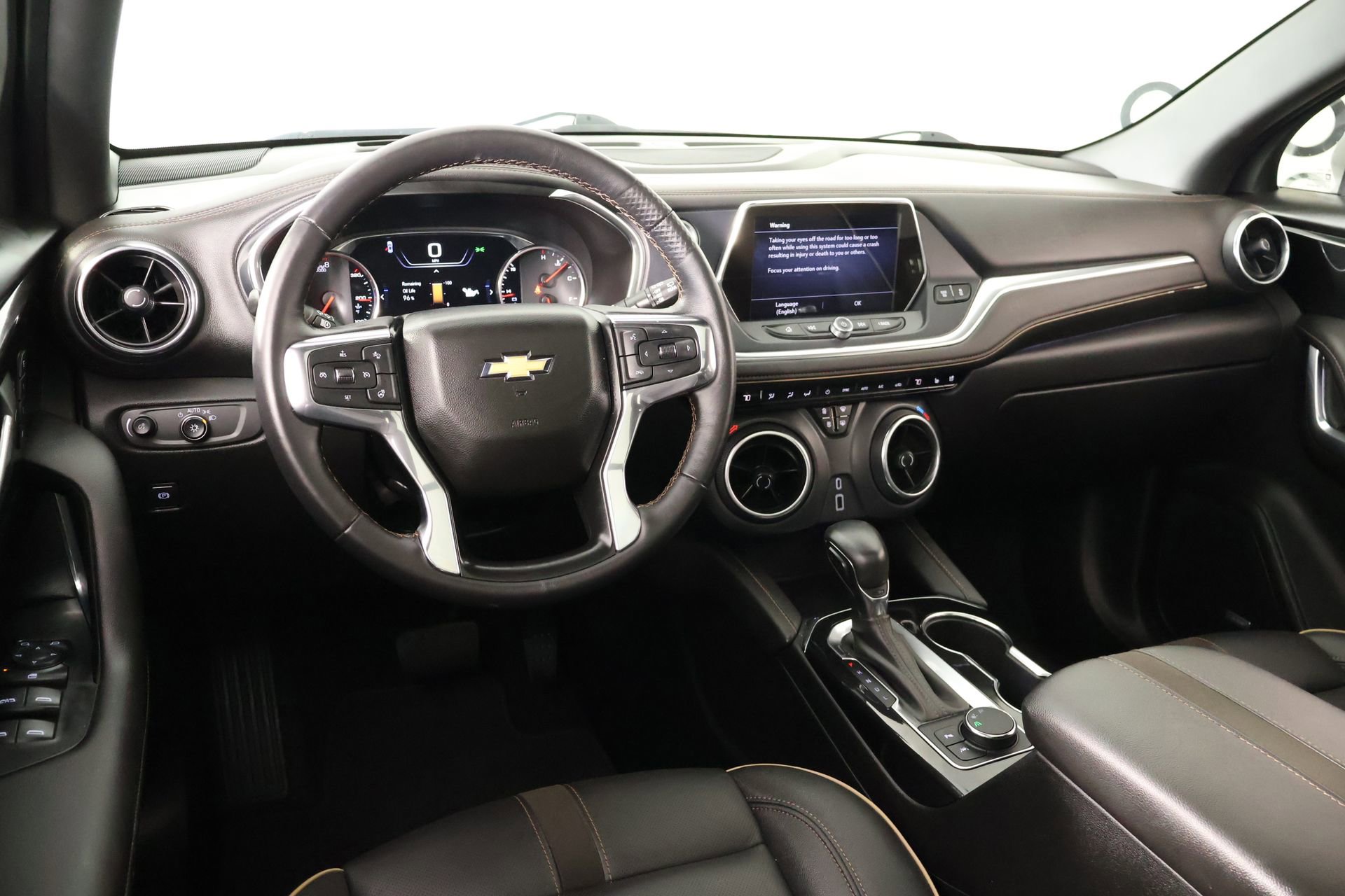Used 2022 Chevrolet Blazer Premier w/ Enhanced Convenience Package FWD image 2