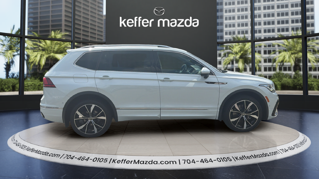 Used 2022 Volkswagen Tiguan SEL R-Line AWD/4WD image 8