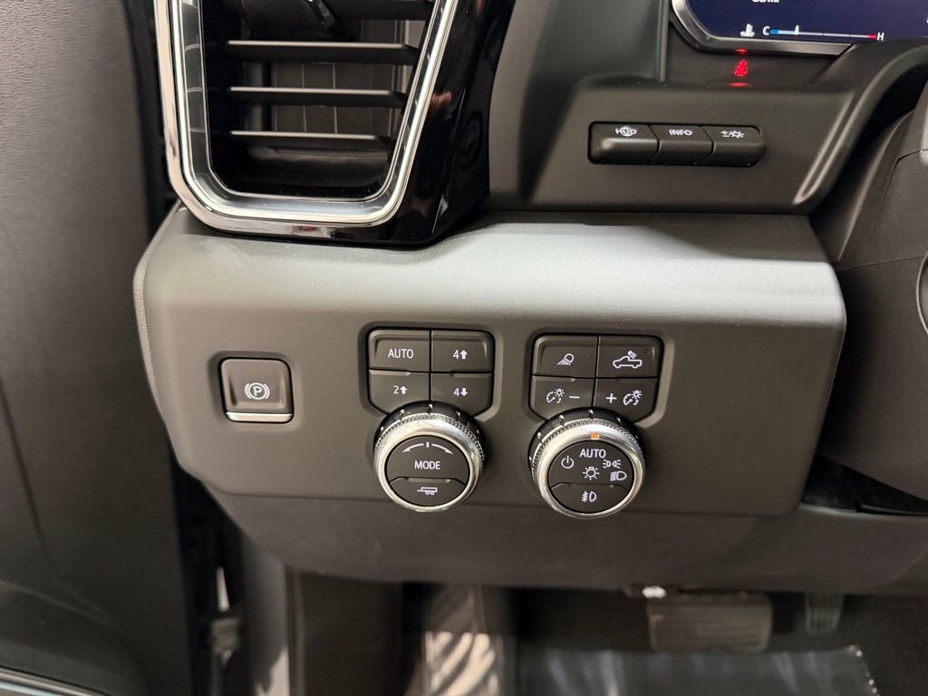 New 2026 GMC Sierra 1500 Denali w/ Denali Reserve Package AWD/4WD image 14
