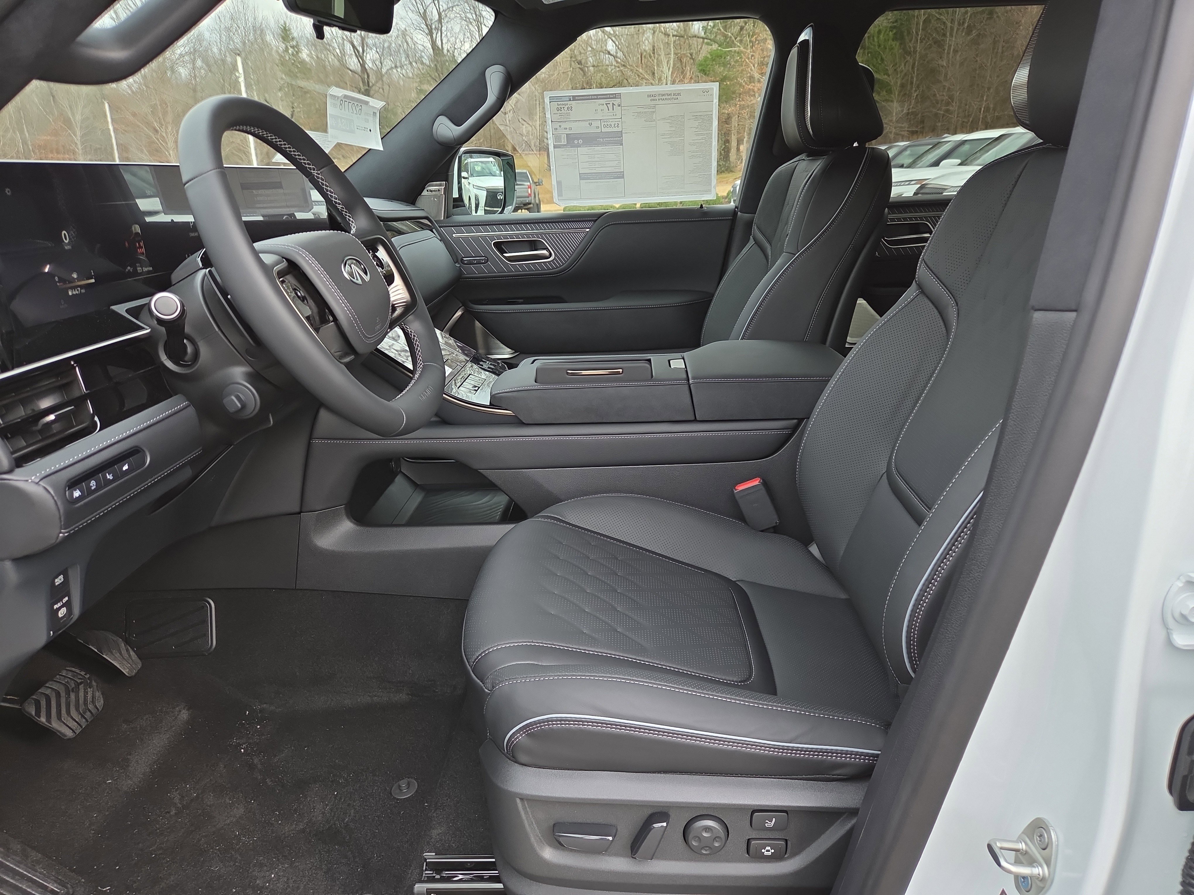 New 2026 INFINITI QX80 Autograph w/ Premium Cargo Package image 4