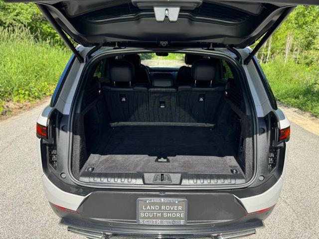 Certified 2025 Land Rover Range Rover Sport SE AWD/4WD image 13