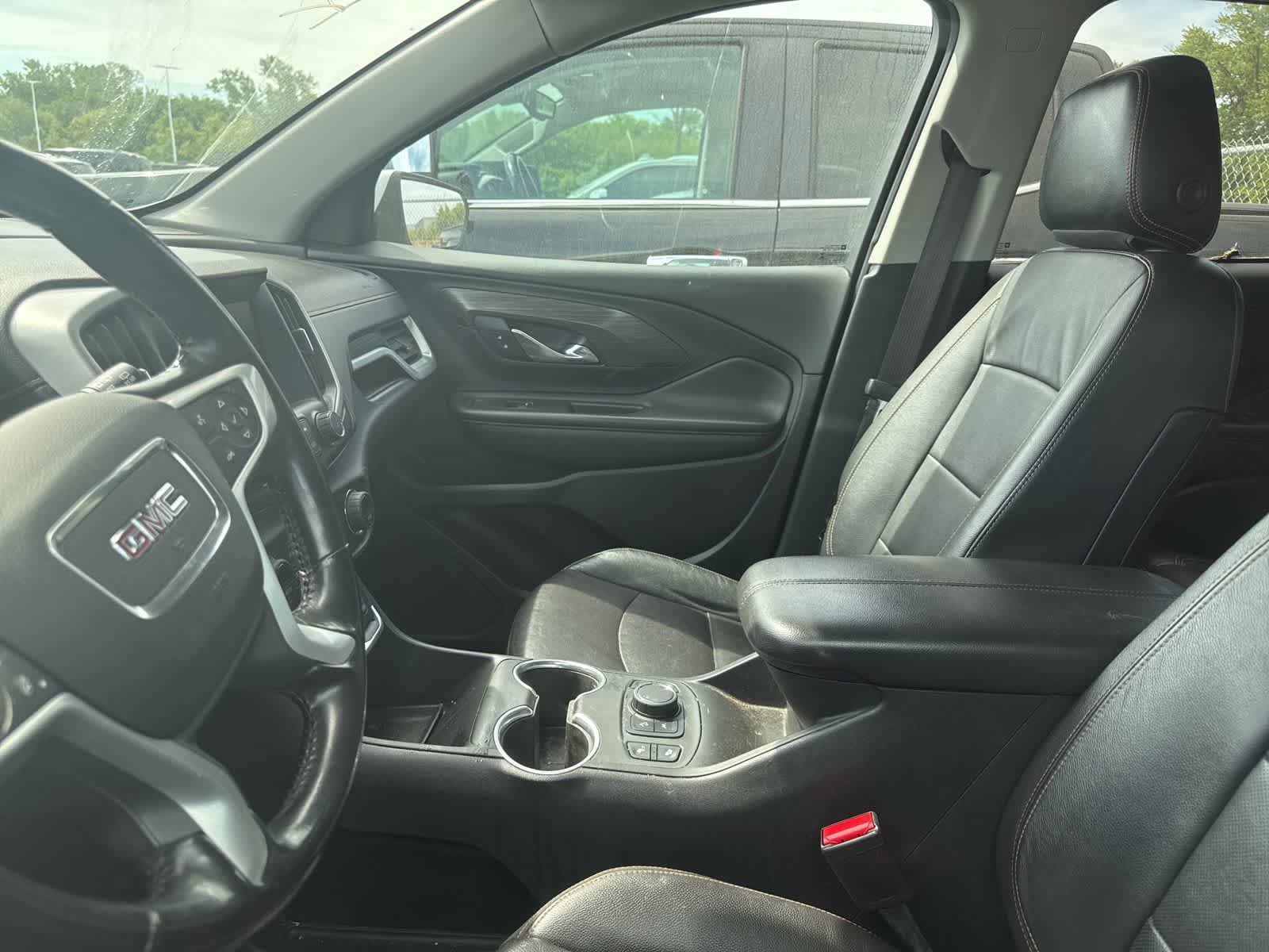 Used 2021 GMC Terrain SLT FWD image 32