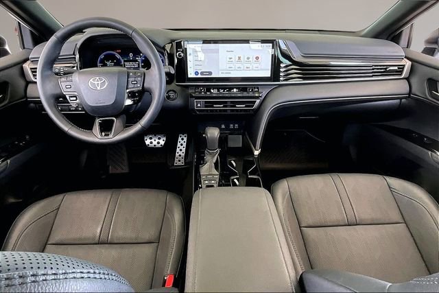 Used 2025 Toyota Camry XSE image 7