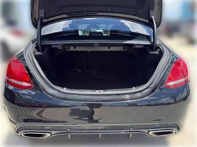 Used 2018 Mercedes-Benz C 300 Sedan image 7