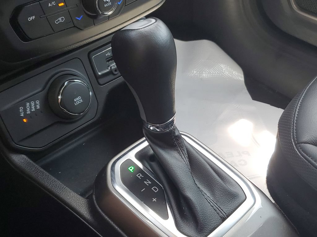 Certified 2022 Jeep Renegade Limited AWD/4WD image 33