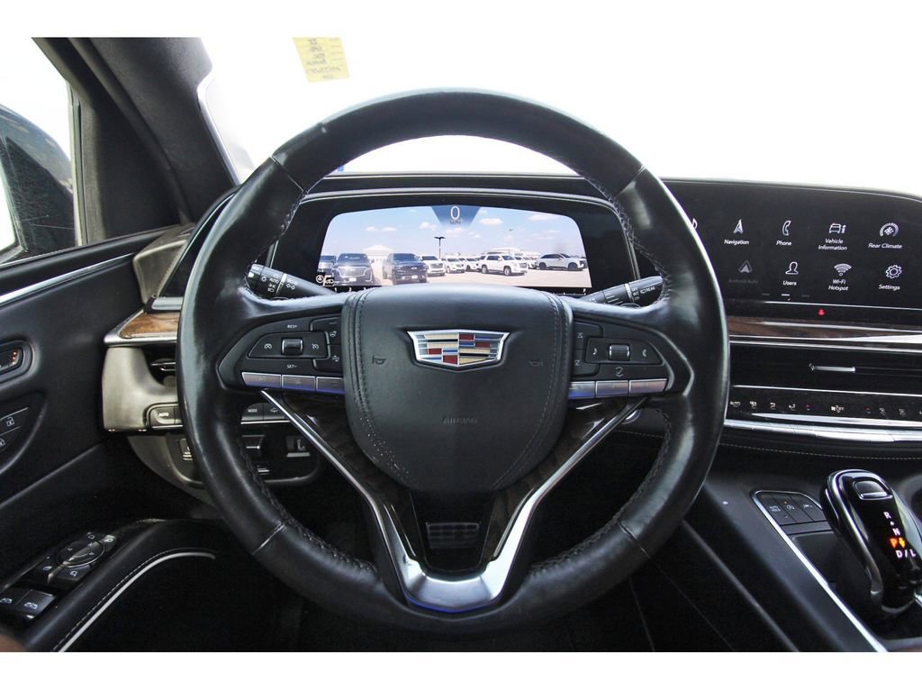 Certified 2022 Cadillac Escalade Sport Platinum w/ Heavy-Duty Trailer Package image 7