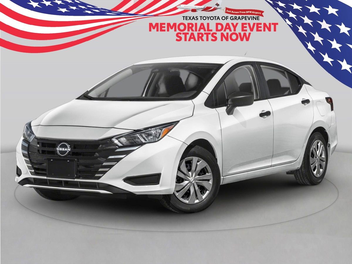 Used 2025 Nissan Versa SV FWD image 1