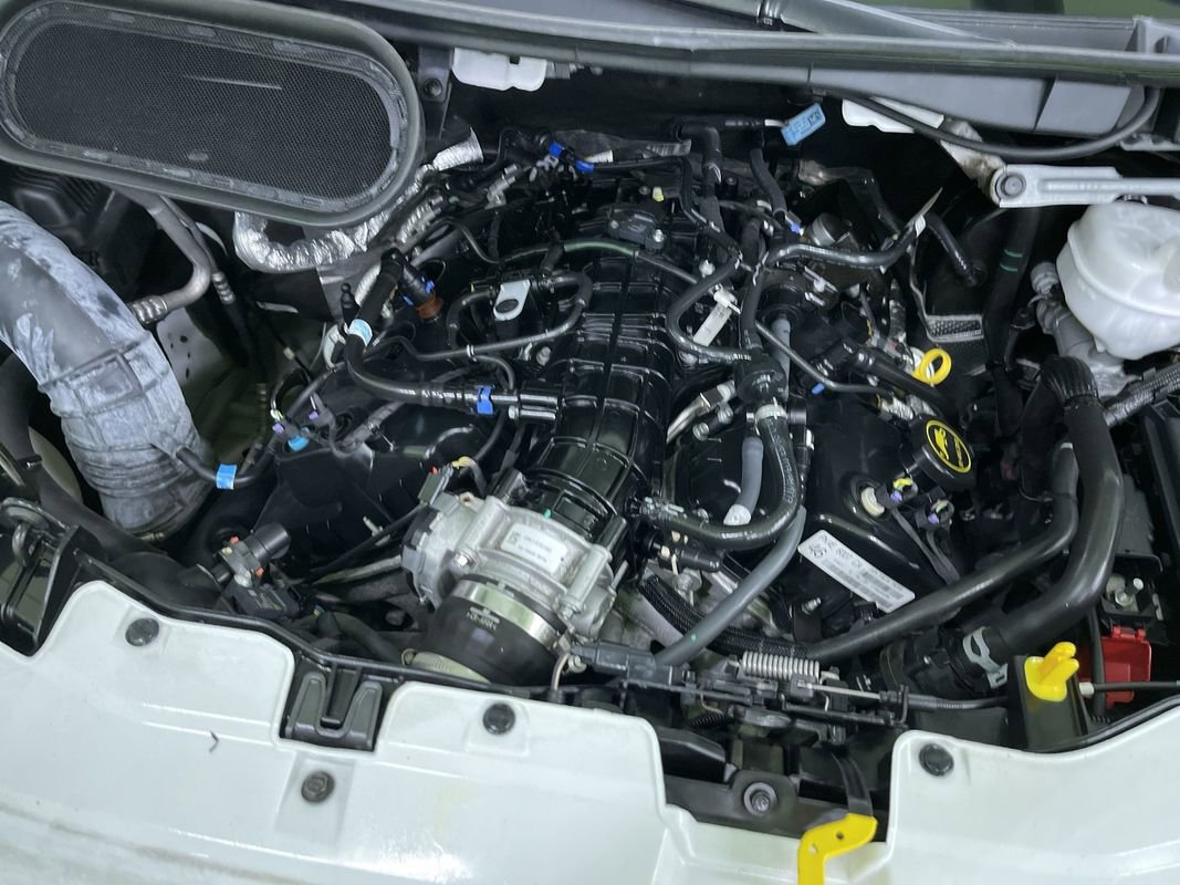 Used 2023 Ford Transit 350 XLT image 31