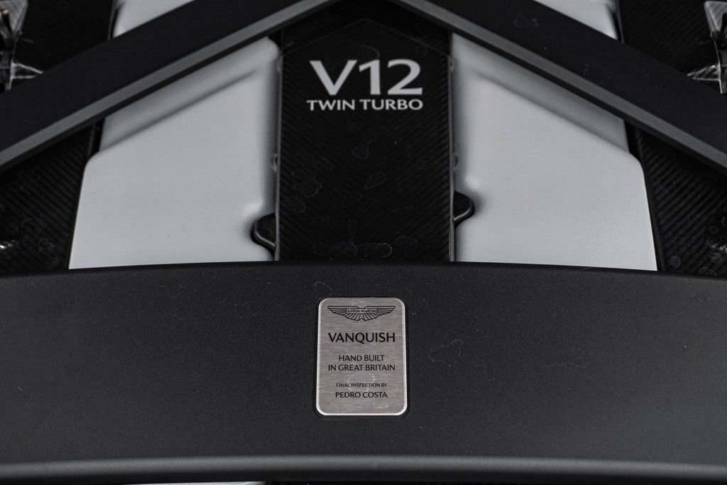 Used 2026 Aston Martin Vanquish Convertible RWD image 39