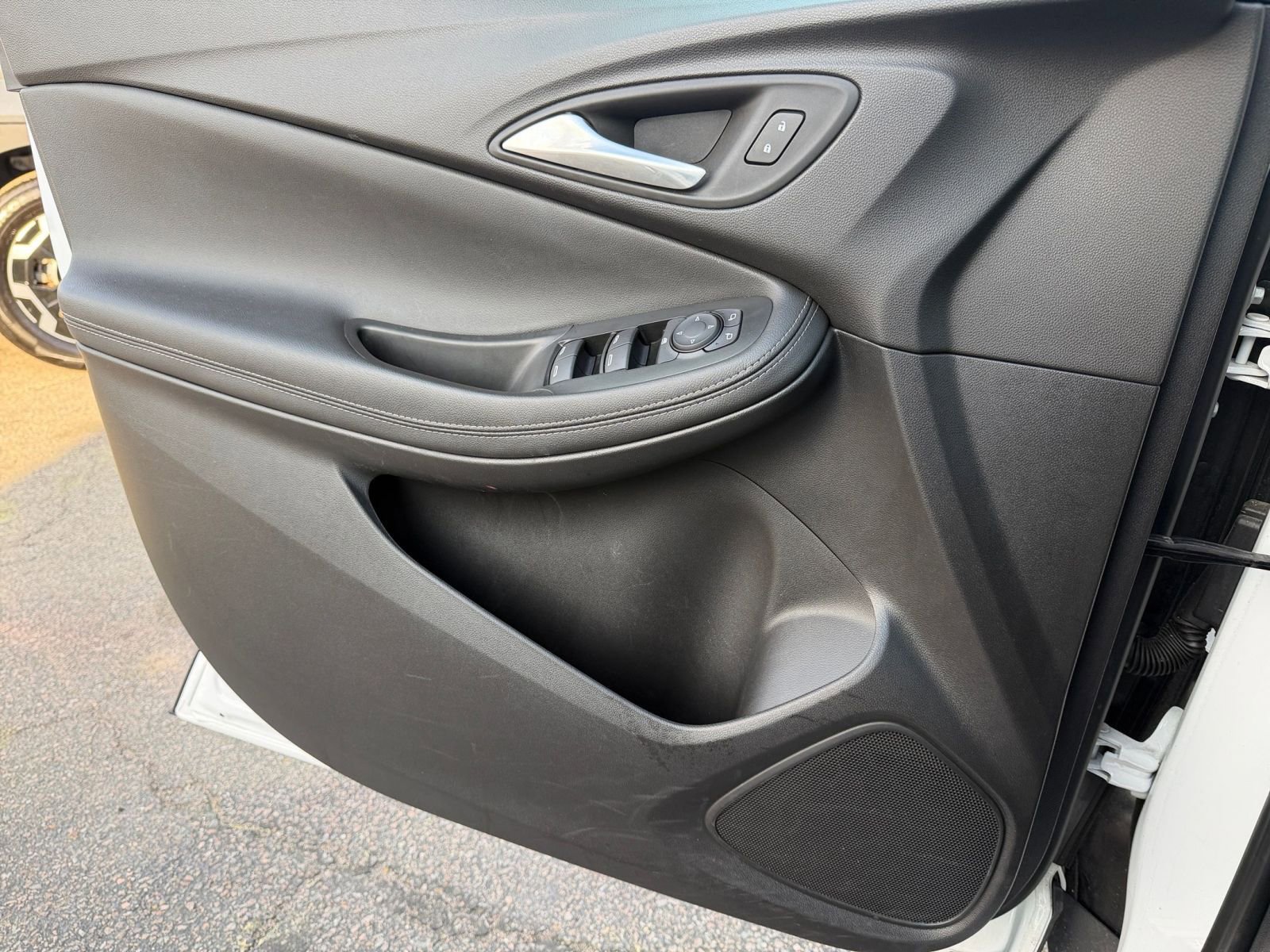 Used 2025 Buick Encore GX Preferred image 21