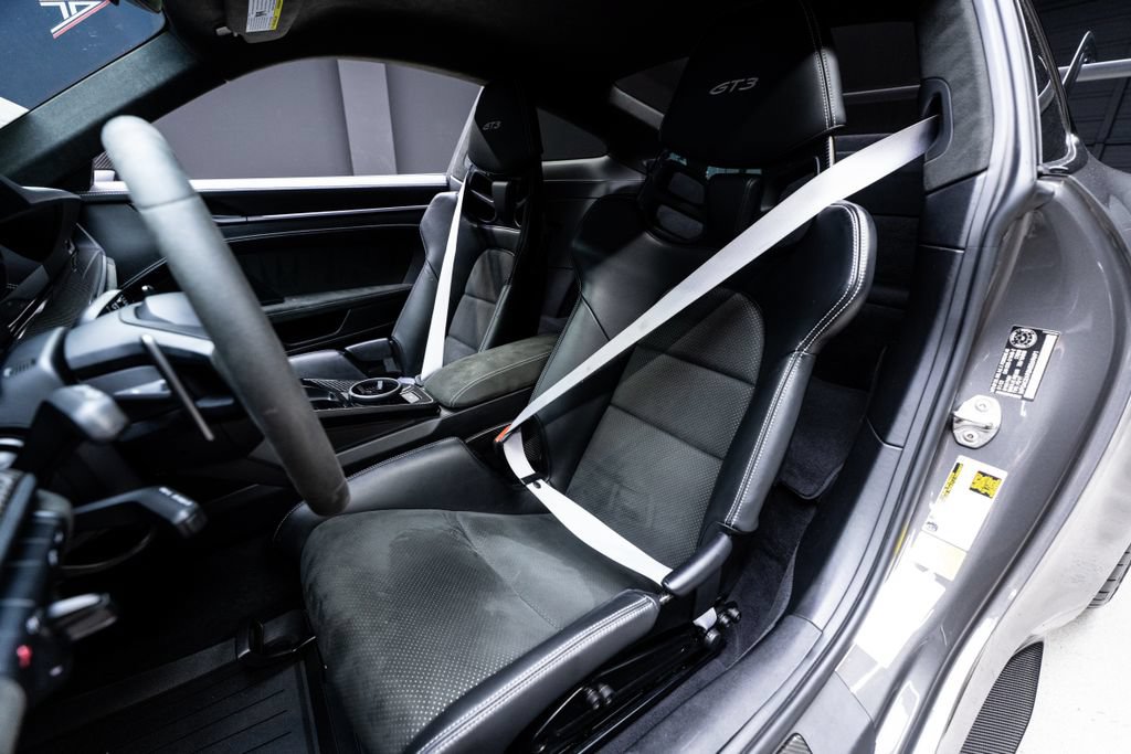 Used 2022 Porsche 911 GT3 RWD image 33