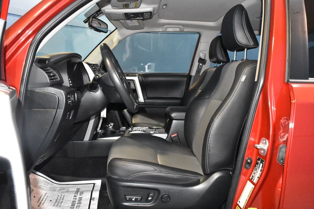 Used 2019 Toyota 4Runner SR5 Premium AWD/4WD image 6