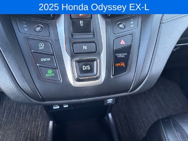 Used 2025 Honda Odyssey EX-L image 18