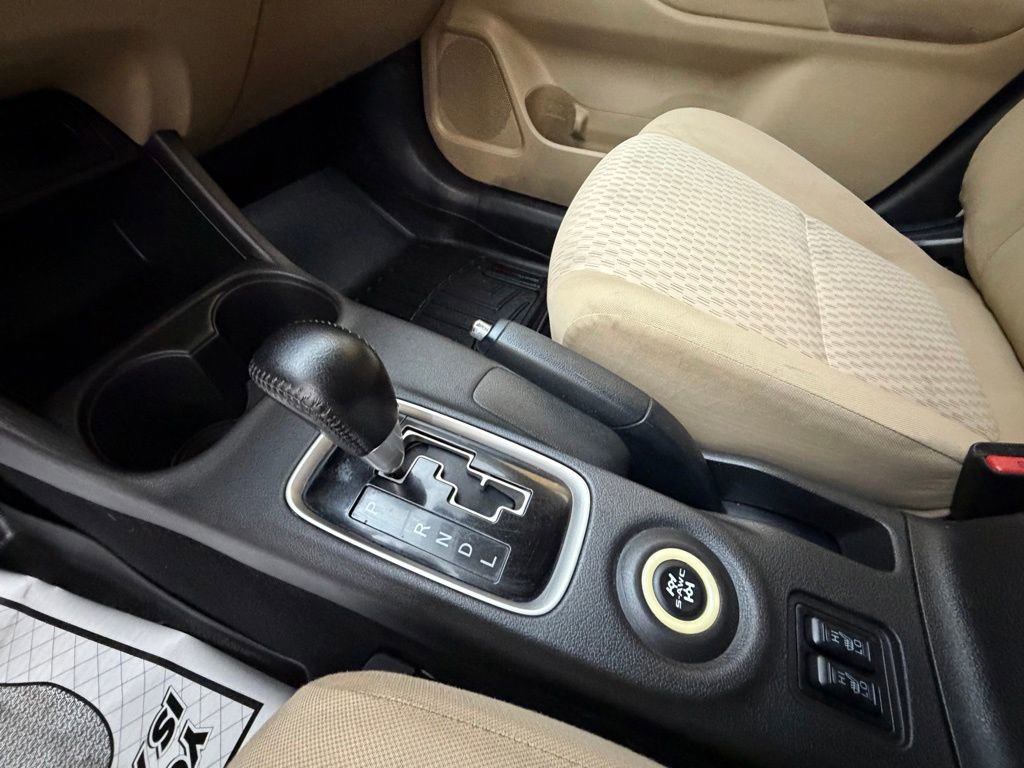 Used 2014 Mitsubishi Outlander GT AWD/4WD image 20