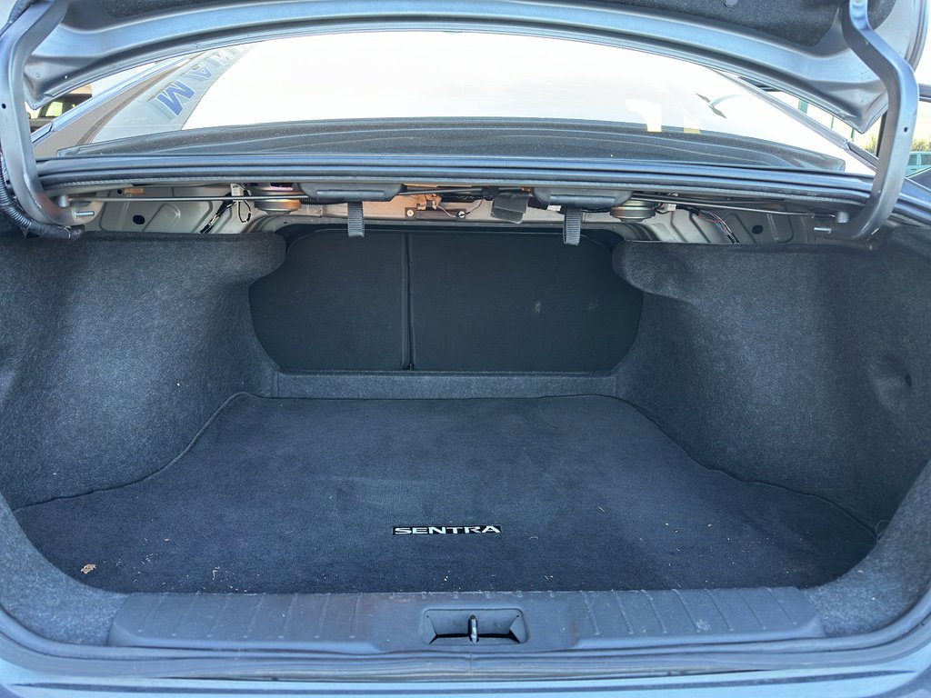 Used 2023 Nissan Sentra SR w/ Trunk Package image 29