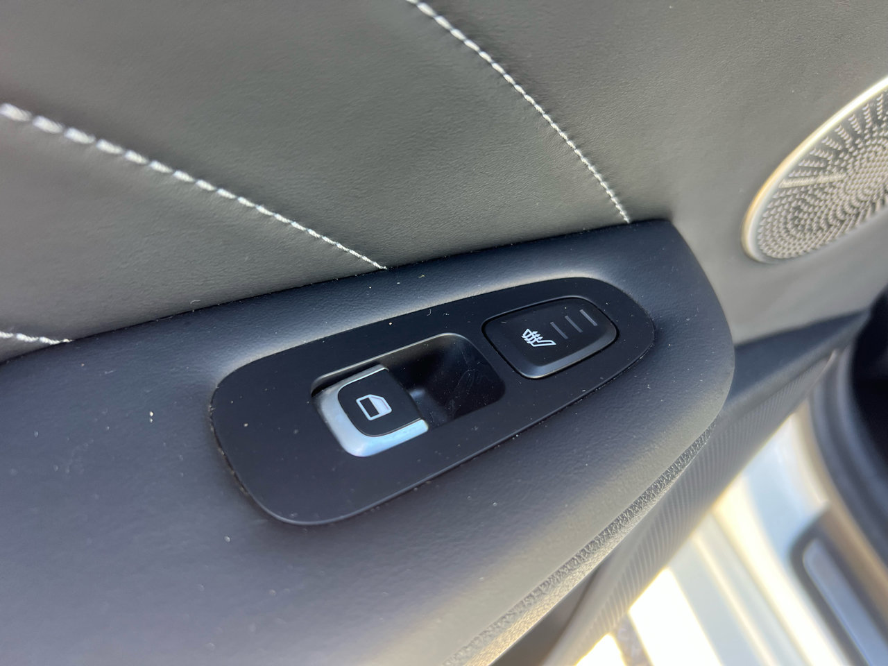 Used 2022 Kia Stinger GT2 image 32