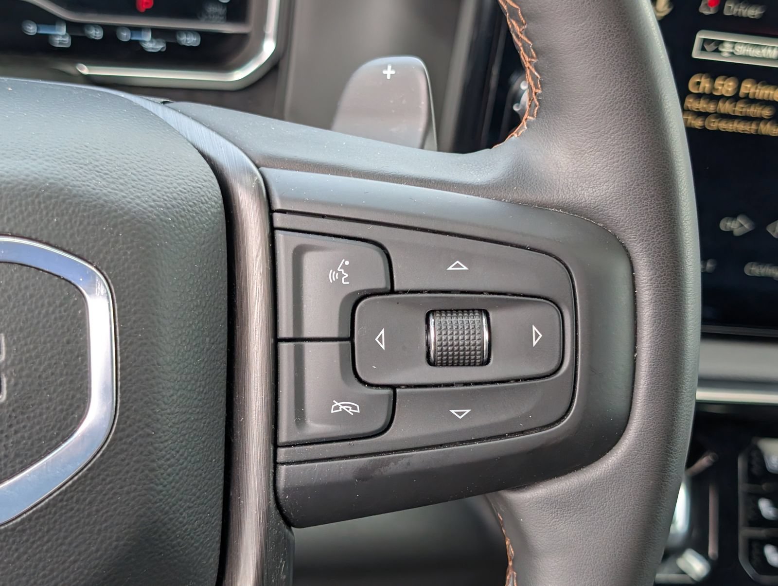 Used 2024 GMC Sierra 1500 AT4 w/ Technology Package AWD/4WD image 25