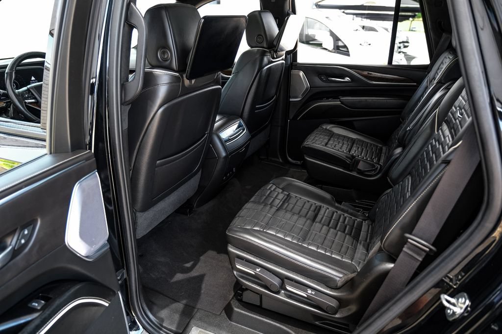 Used 2021 Cadillac Escalade Sport Platinum w/ LPO, ONYX Package AWD/4WD image 46