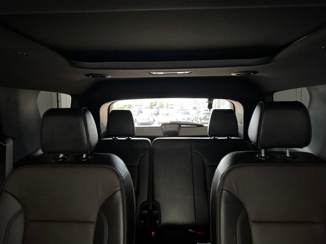 Used 2023 Chevrolet Traverse High Country w/ LPO, Floor Liner Package FWD image 34