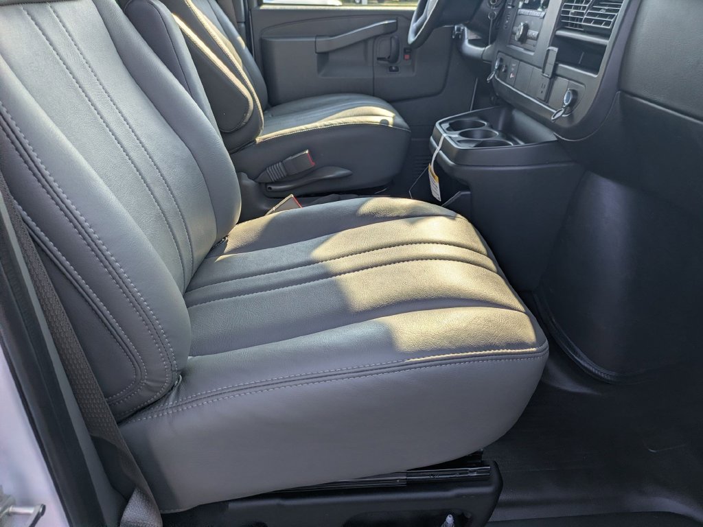New 2026 Chevrolet Express 2500 RWD image 26