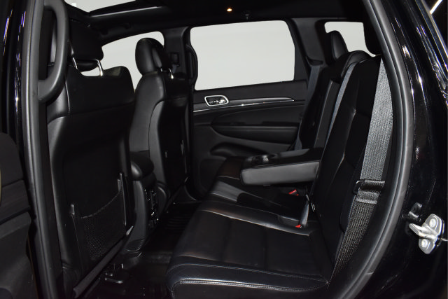 Used 2018 Jeep Grand Cherokee Limited AWD/4WD image 13