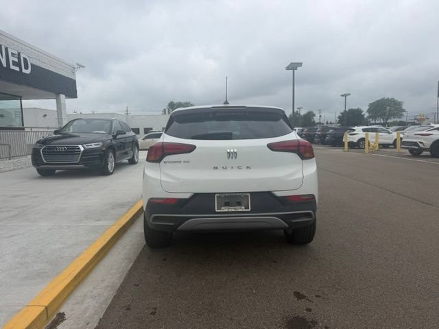 Used 2024 Buick Encore GX Preferred FWD image 10