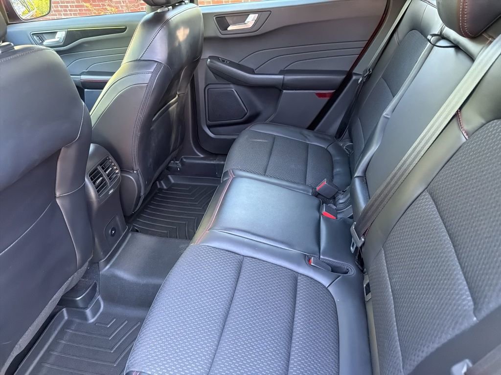 Used 2023 Ford Escape ST-Line Elite AWD/4WD image 27