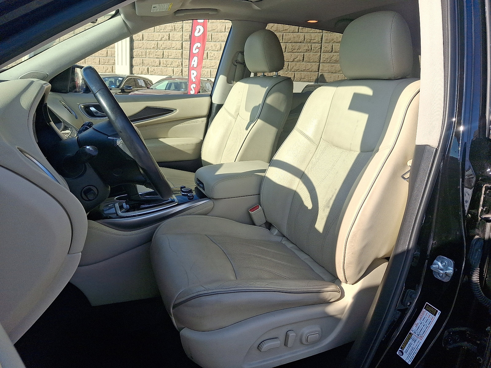 Certified 2019 INFINITI QX60 Luxe w/ Essential Package image 13