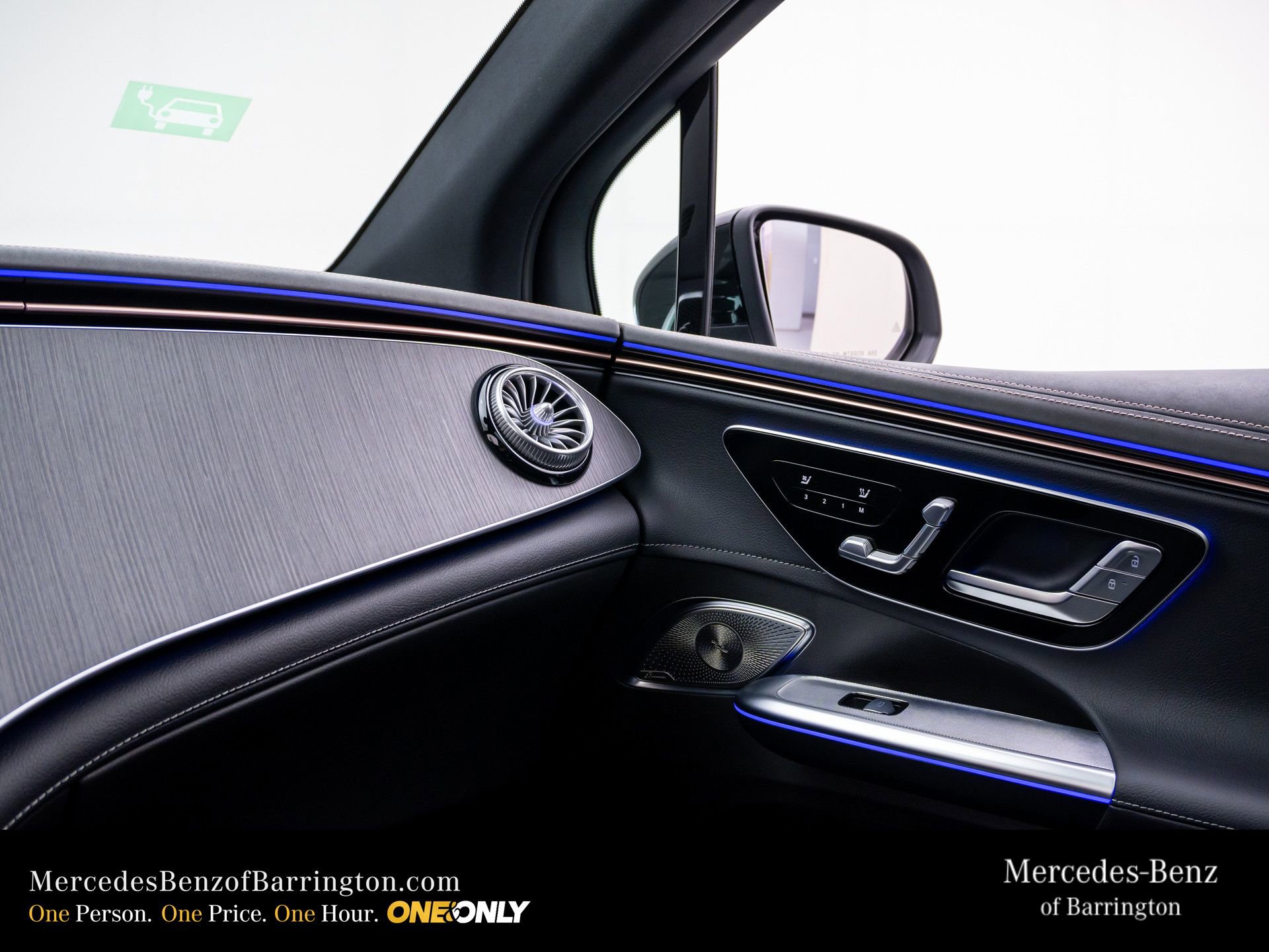 New 2026 Mercedes-Benz EQE 320 4MATIC SUV image 33