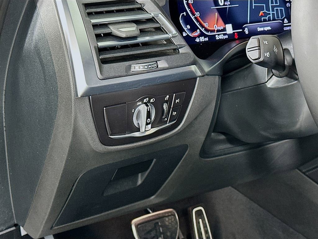 Certified 2023 BMW X4 xDrive30i w/ M Sport Package image 10